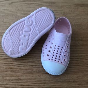 Native Jefferson Toddler Girl Shoes Milk Pink Sz 6